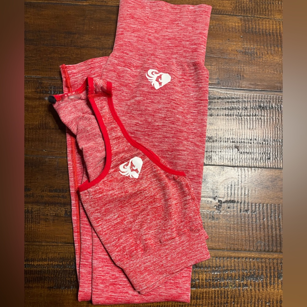 Women’s Best Move Seamless Sports Bra + Leggings set- sz Small